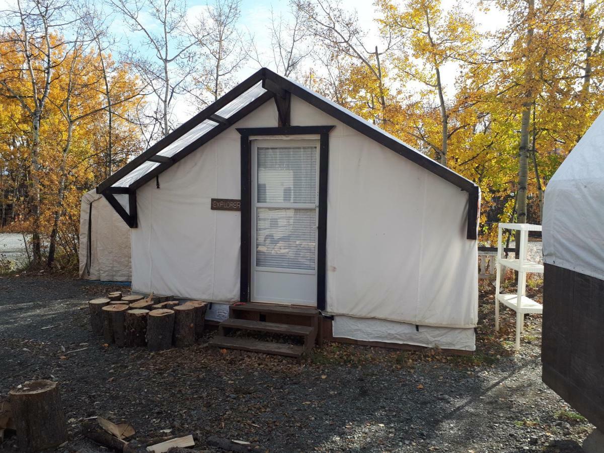 Wanderer'S Inn Backpackers Hostel Haines Junction Exterior photo